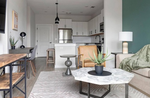 Sugar Hill Apartment | Landing at Cadence Sugar Hill - 1 Bedroom in Su.