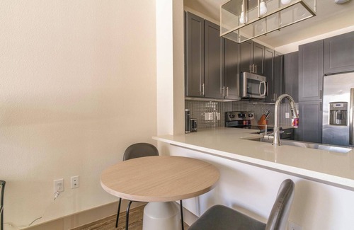 Conroe Apartment | Landing at Enclave at Woodland Lakes - 1 Bedroo.