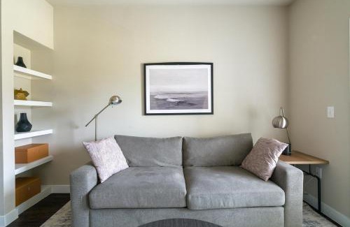 Katy Apartment | Landing at Falcon at Grand Harbor - Katy