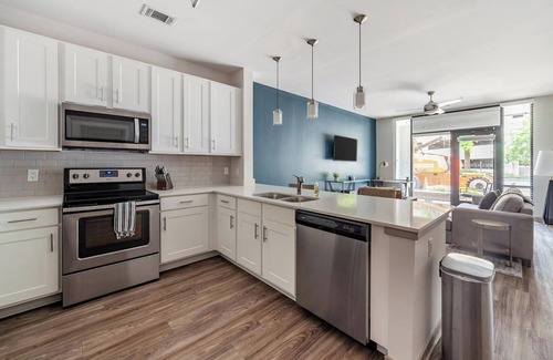 Knoxville Apartment | Landing at One Riverwalk - 1 Bedroom in South K.