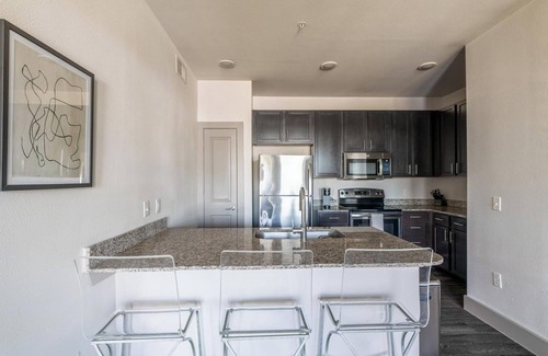 Spring Apartment | Landing | Beautiful 1BD, Pool, Clubhouse
