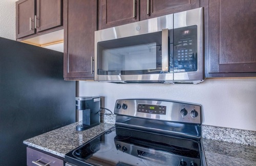 Spring Apartment | Landing | Beautiful 1BD, Pool, Clubhouse