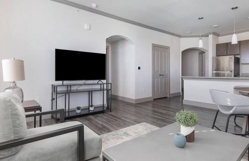 Manor Apartment | Landing | Beautiful 2BD, Clubhouse, Courtyard