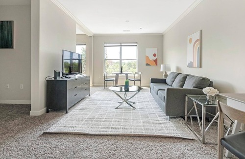 Chillum Apartment | Landing | Beautiful Studio, Clubhouse, Gym