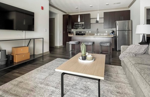 Huntersville Apartment | Landing | Beautiful 2BD, Gym