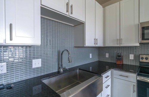 Conroe Apartment | Landing | Chic 1BD, Clubhouse, Gym