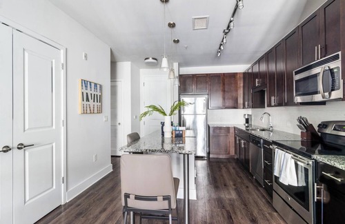 Central Business District Apartment | Landing | Chic 1BD, Gym, Rooftop Lounge