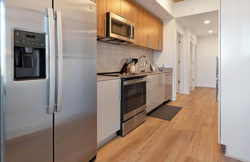 Baileys Crossroads Apartment | Landing | Chic 1BD, Gym, Game Room