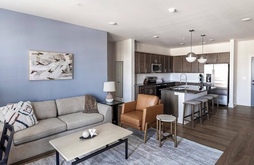 Madison Apartment | Landing | Chic 2BD, Gym, Clubhouse