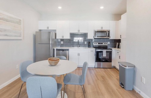 Townsite Apartment | Landing | Incredible 2BD, Rooftop Lounge, Pool