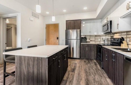 Central Business District Apartment | Landing | Modern 1BD, Gym, Rooftop Lounge