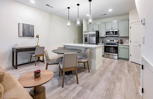 Wilmington Apartment | Landing | Modern 3BD, Pool, Clubhouse