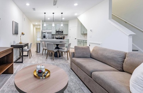 Wilmington Apartment | Landing | Modern 3BD, Pool, Clubhouse