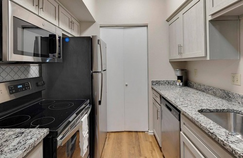 Lewisville Apartment | Landing | Spectacular 1BD, Gym