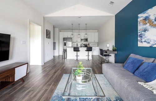 Antioch Apartment | Landing | Stunning 1BD, Gym, Yoga Studio