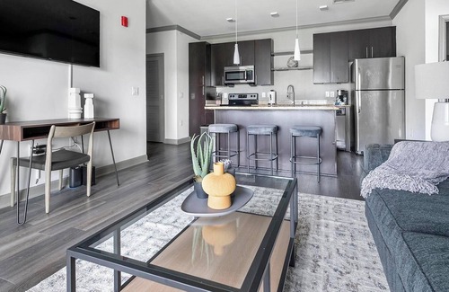 Huntersville Apartment | Landing | Stunning 2BD, Gym