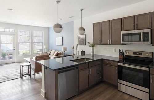 Madison Apartment | Landing | Stylish 1BD, Pool, Clubhouse