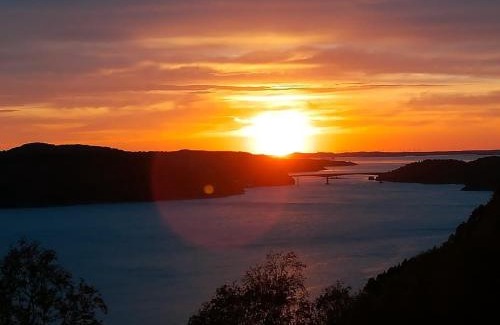 Halsa Municipality House | Landlig hus på kysten
