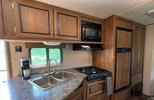 Landrum RV Rental | Landrum, SC - close to TIEC, FENCE, downtown, I-26
