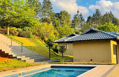 Haenertsburg Apartment | Langalanga on the mountain bend