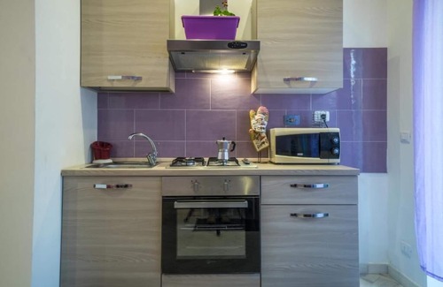 Quartiere XIII Aurelio Apartment | LANZIES Guesthouse -Vatican, 3 rooms, 3 bathrooms with terrace and kitchen.