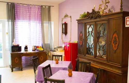 Quartiere XIII Aurelio Apartment | LANZIES Guesthouse -Vatican, 3 rooms, 3 bathrooms with terrace and kitchen.
