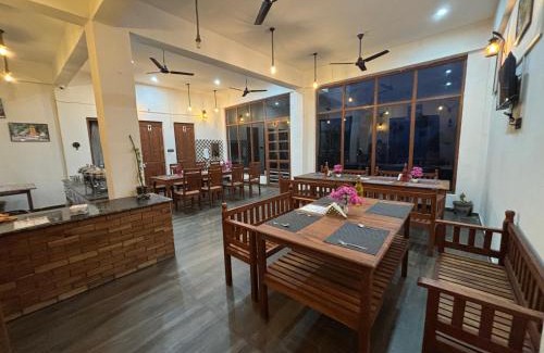 Kausani Hotel | Lap Of Himalayas Resort