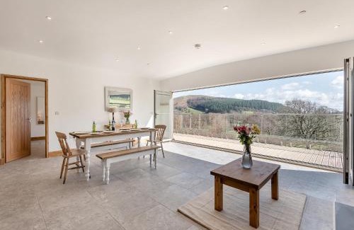 Kington House | Larchwood Lodge