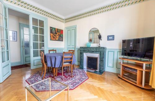 Blatin Apartment | *LarDéco* Central ville & Parking