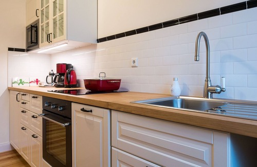 Pankow Apartment | Large 2-room apartment with garden in the middle of Pankow