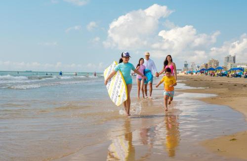 South Padre Island House | Large 3-Bed condo w tropical pool, close to beach!