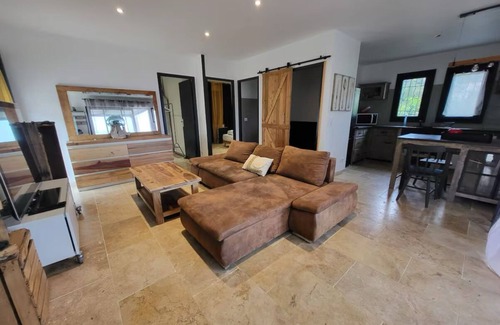 Cavalaire-sur-Mer House | "Large 3-room apartment with sea view