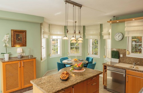 Urbanizacion Marbessa House | Large 4 Beds Cozy Villa 700 m Walk Las Cañas Beach