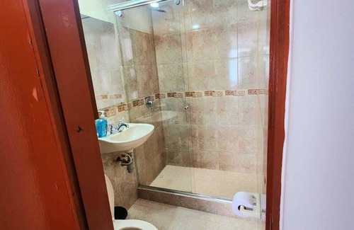 Modelia House | Large and Spacious House Near the Airport: Spa with Sauna and Jacuzzi