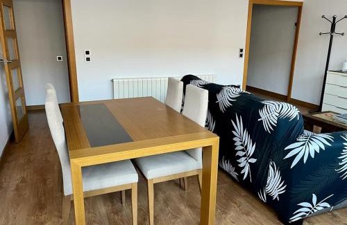 El Port Apartment | Large Apartment near FIRA and City Center