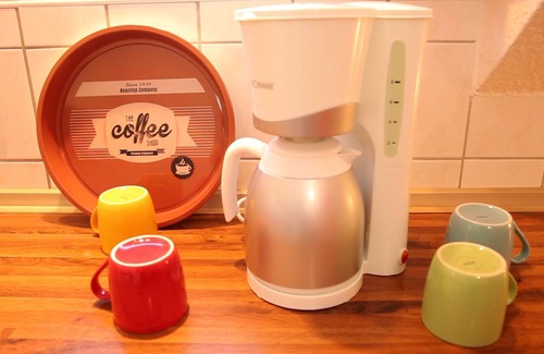 Sandershausen Apartment | Large apartment (50m²), up to 4 pers., quiet, close to the city center, south-facing balcony, parking spaces