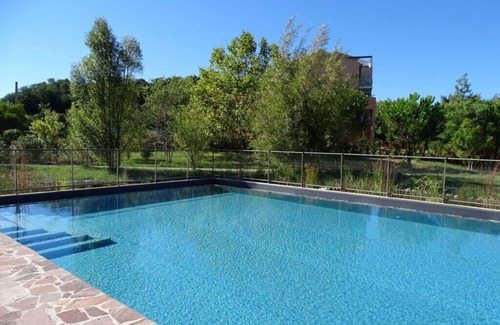 Agay Apartment | Large apartment for 6 people, swimming pool, park, beach 200m away