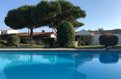 Saint-Denis-d'Oleron House | Large atypical house in the town center near the market, 5 minutes of beach