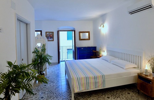 Bosa Historic Centre Apartment | Large, authentic 2-bed apartment, Panoramic views