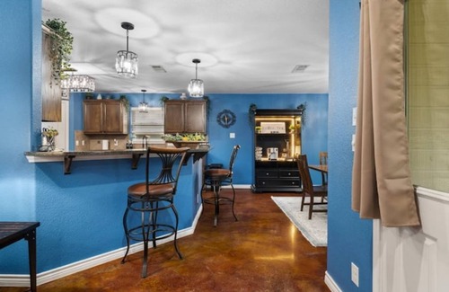 Belton House | Large Belton Home near Expo Ctr