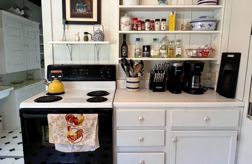 Eagles Mere Cottage | Large, charming lake cottage nestled in the heart of our private community.