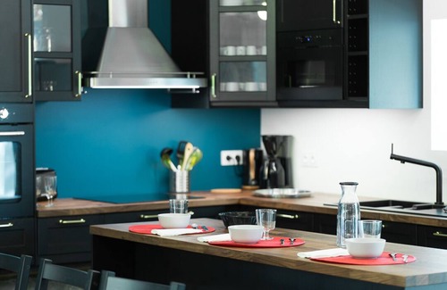 Saint-Epain House | Large country house (20 pers) - swimming pool/nature/playground (Les Hauts de Manse)