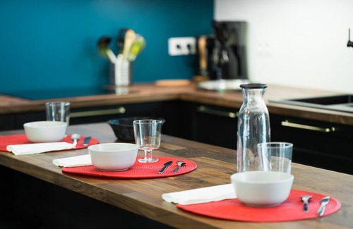 Saint-Epain House | Large country house (20 pers) - swimming pool/nature/playground (Les Hauts de Manse)