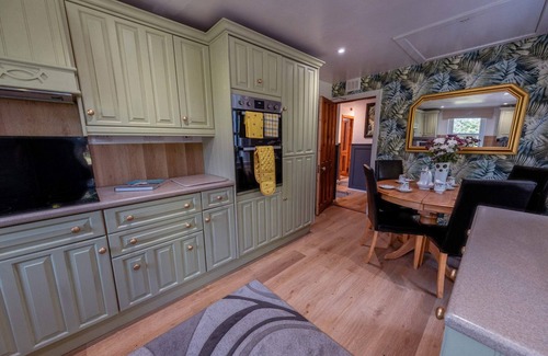 Newton Stewart House | Large country house with garden, sauna, hot tub & games room by Get Better Getaw