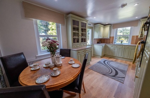 Newton Stewart House | Large country house with garden, sauna, hot tub & games room by Get Better Getaw