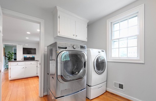 Midlothian House | Large Cozy Home Located In the Suburbs of Richmond