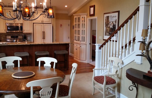 Vail Condo | Large Deck, 3 bed 3 bath loft nIn center of Village, Parking Walk to Everything