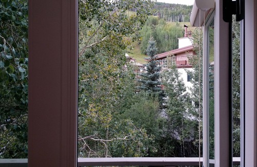 Vail Condo | Large Deck, 3 bed 3 bath loft nIn center of Village, Parking Walk to Everything