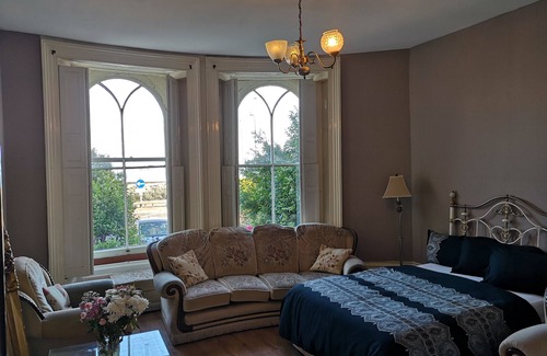 Dover House | Large Double in Regency Property Next to Cliffs and Port