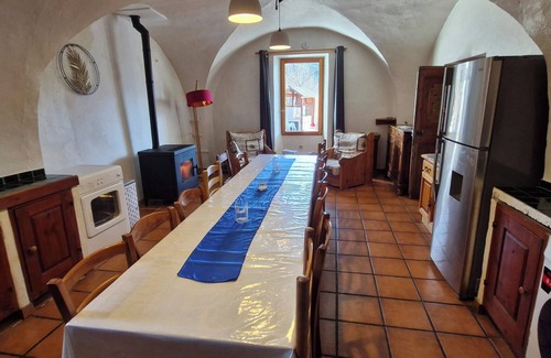 Faucon-de-Barcelonnette House | Large family home in the mountains with swimming pool